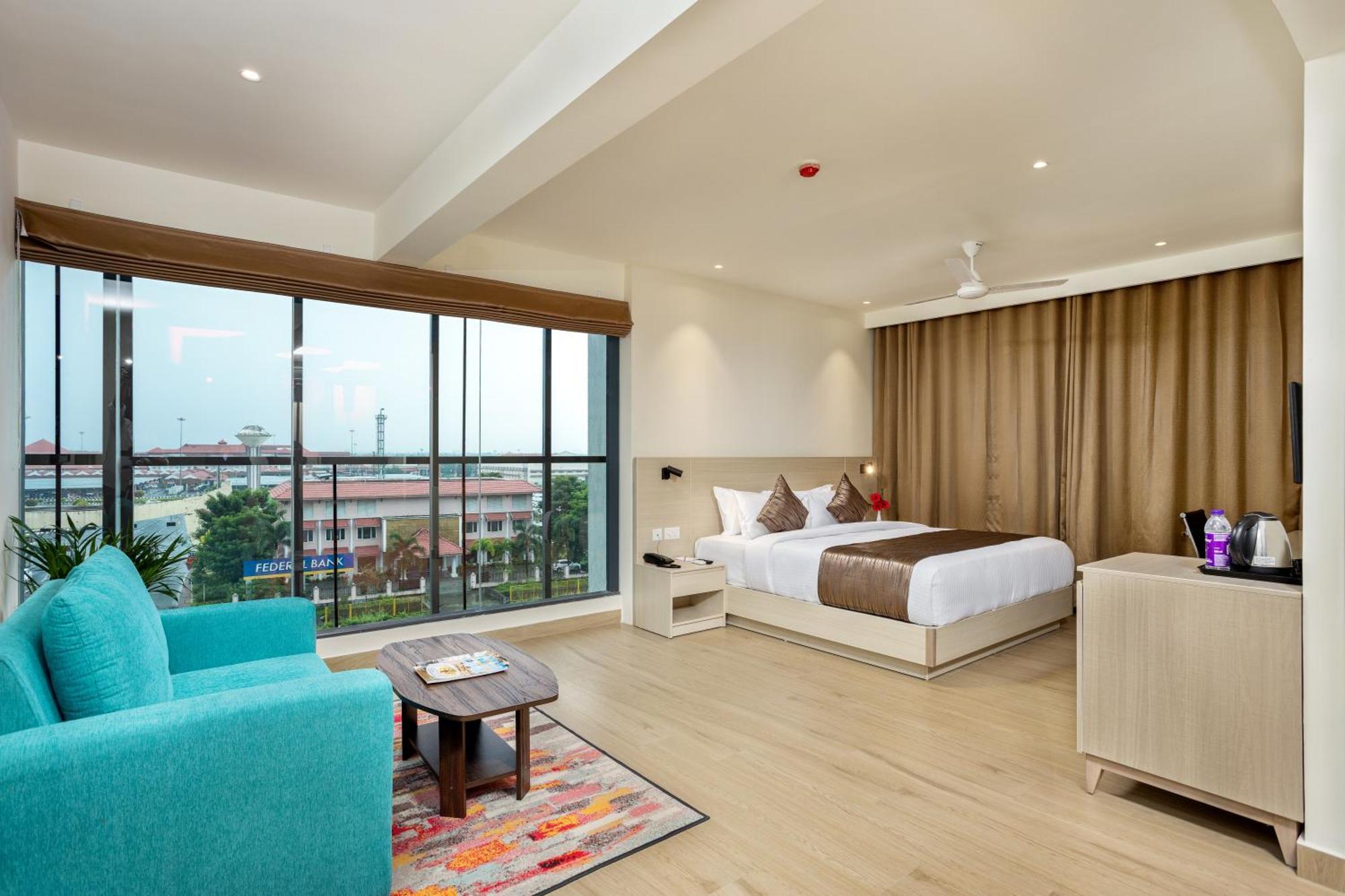Presidency Airport Hotel Kochi Exterior foto